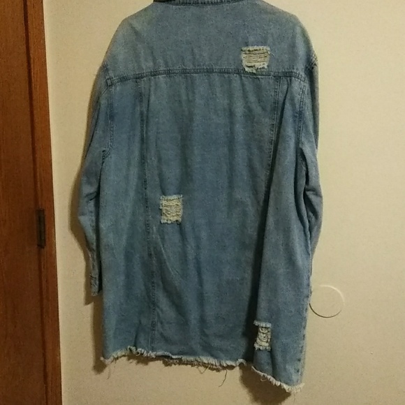 Jean jacket - Picture 2 of 4